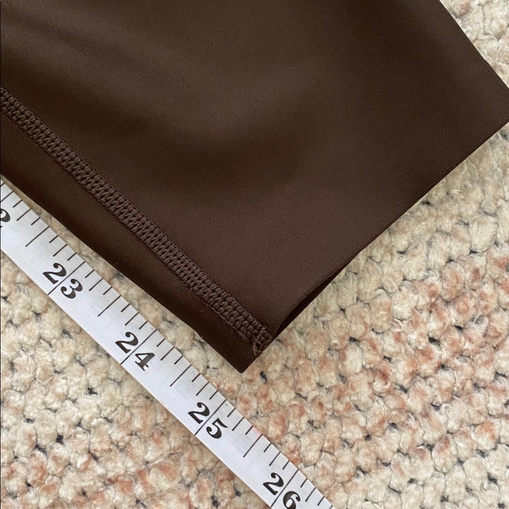 ALO Yoga Brown Leggings - Picture 3 of 4